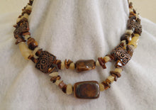 SEMI-PRECIOUS STONE NECKLACE WITH TIGER'S EYE