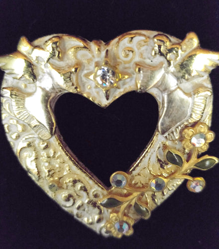 DESIGNER PIN