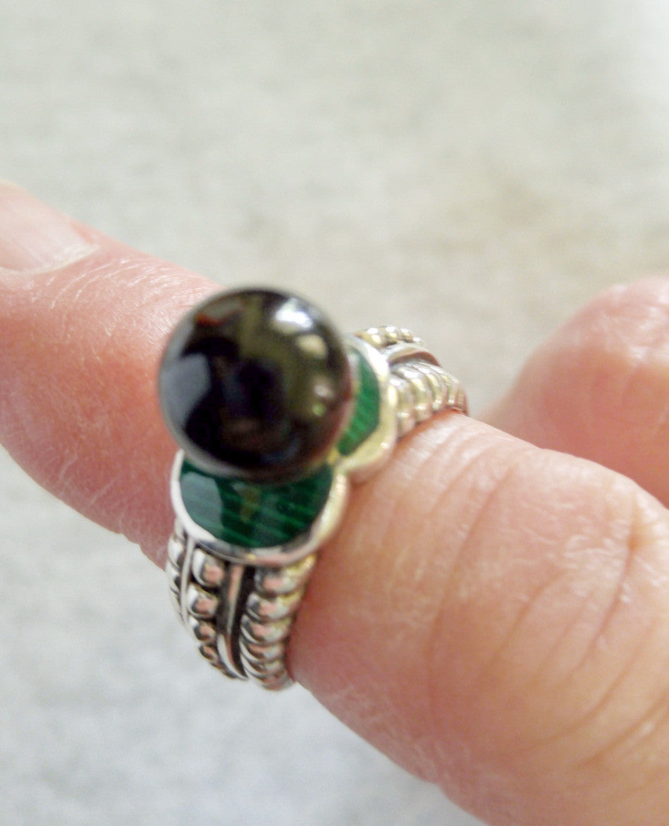 STERLING SILVER RING WITH ONYX AND MALACHITE