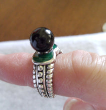 STERLING SILVER RING WITH ONYX AND MALACHITE
